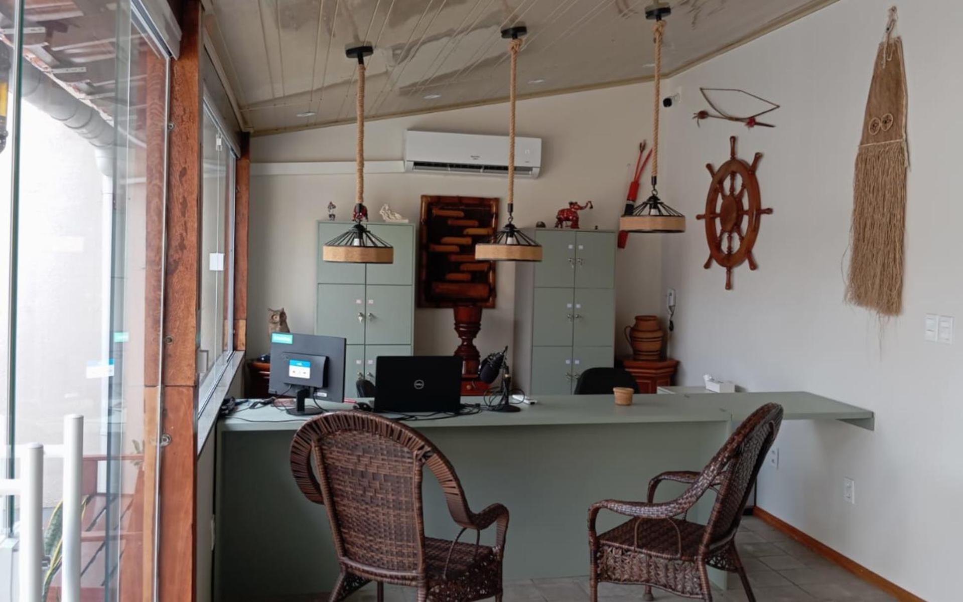 Angatu Hostel Service ماناوس المظهر الخارجي الصورة