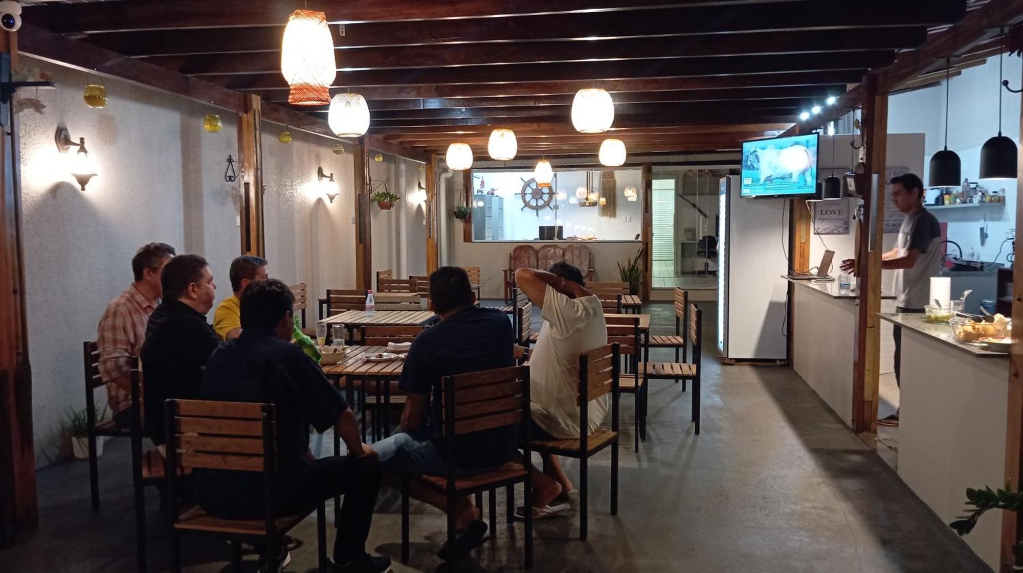 Angatu Hostel Service ماناوس المظهر الخارجي الصورة