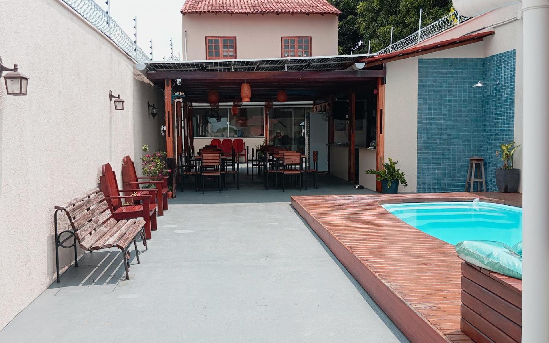 Angatu Hostel Service ماناوس المظهر الخارجي الصورة