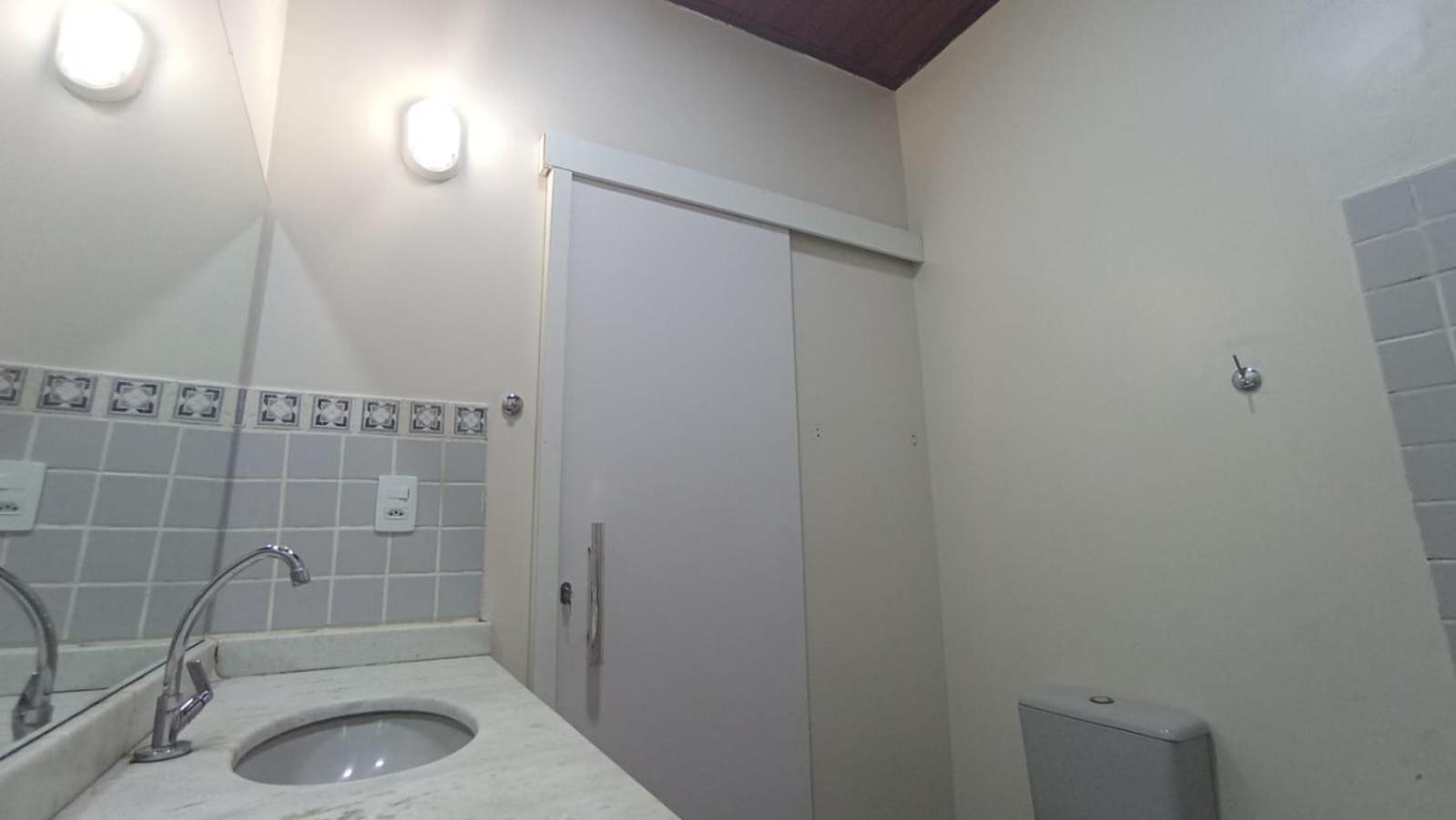 Angatu Hostel Service ماناوس المظهر الخارجي الصورة