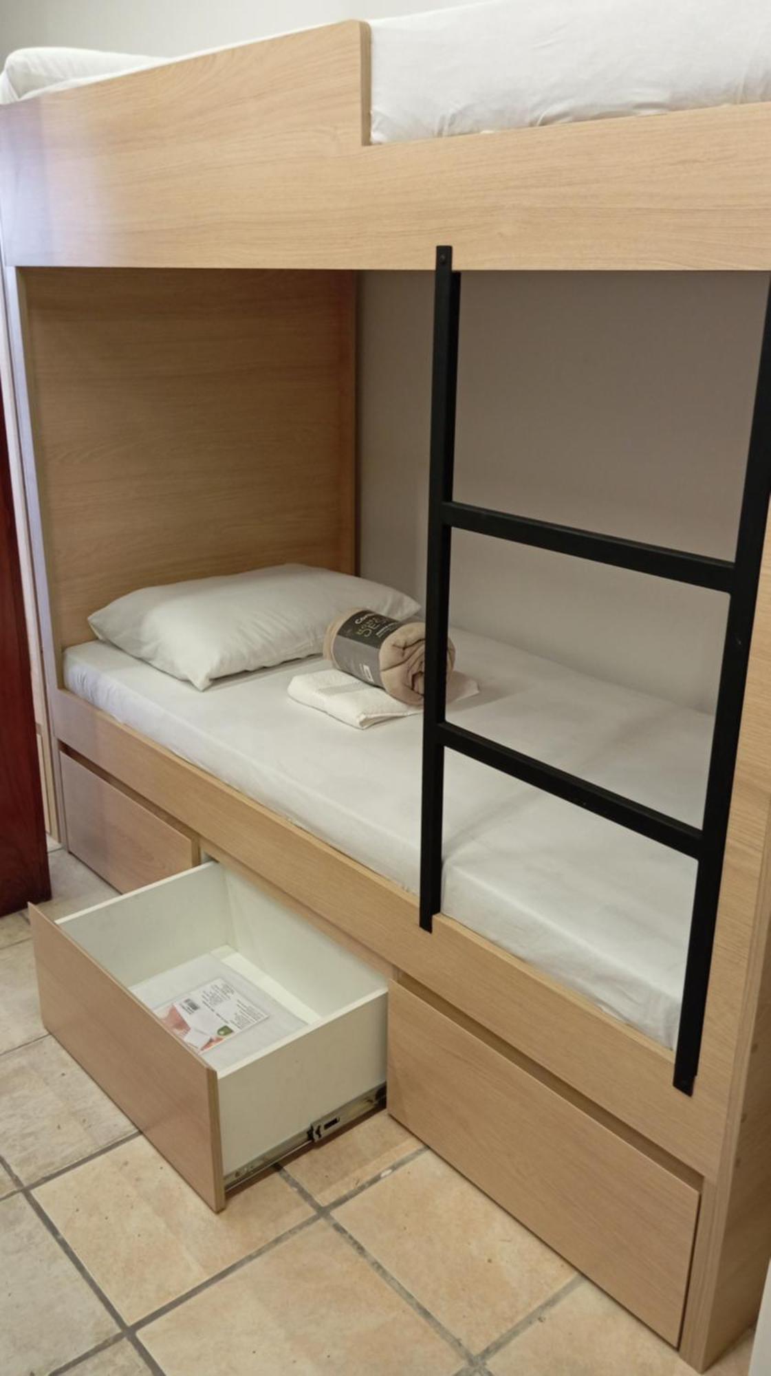 Angatu Hostel Service ماناوس المظهر الخارجي الصورة